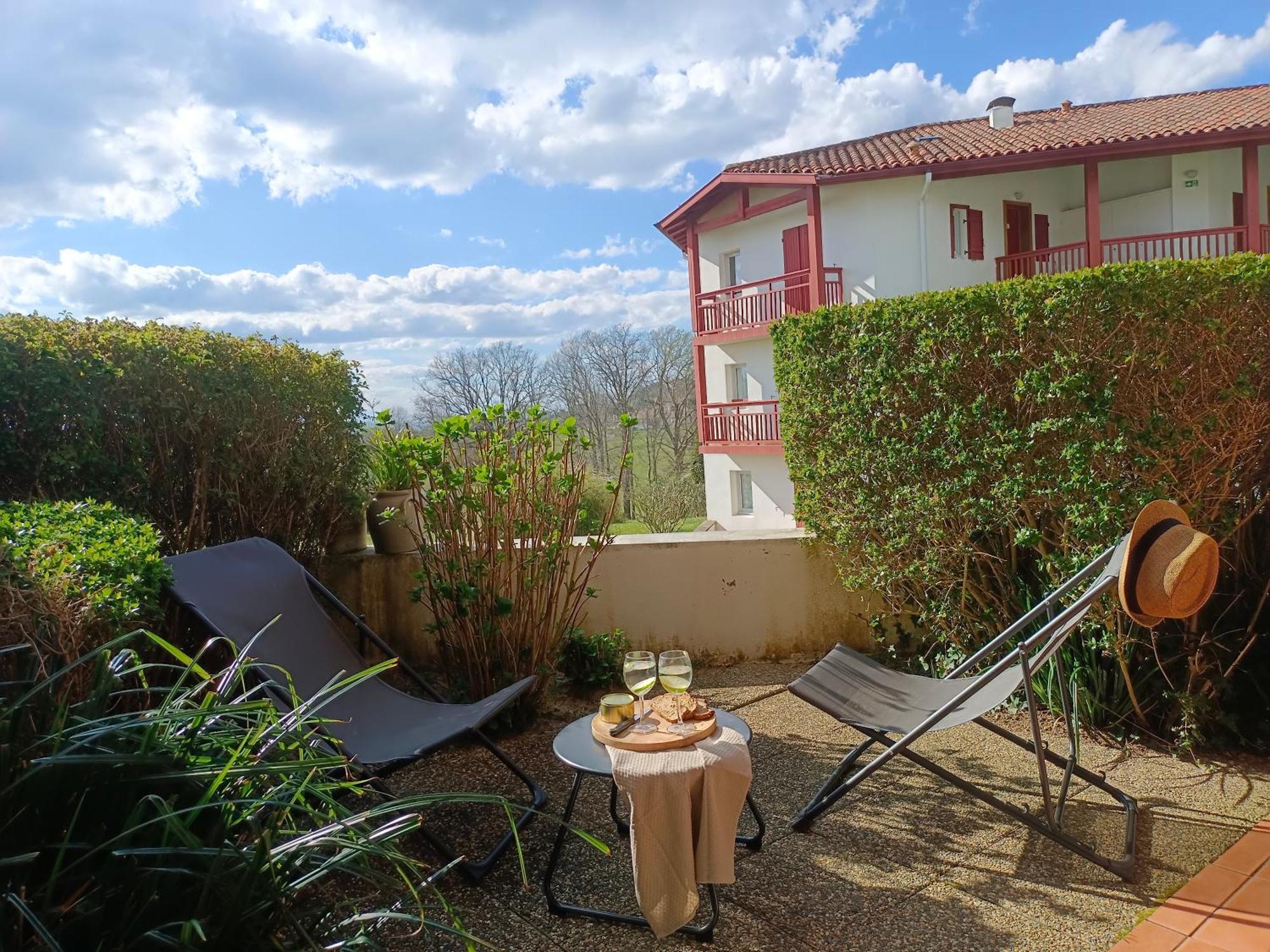 T1 Bis Avec Piscine Vue Golf Et Montagnes Apartment Арконг Екстериор снимка